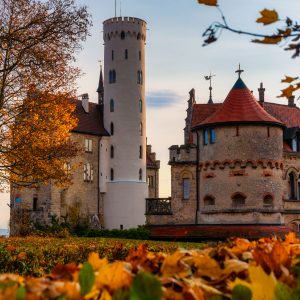 Licthenstein_Castel_Autumn_Colors